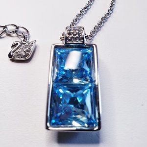 💎Signed Swarovski Crystal Aqua Blue/Silver Necklace - Super Rare